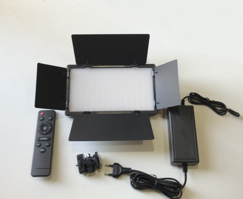 Pro LED 600 Video Light